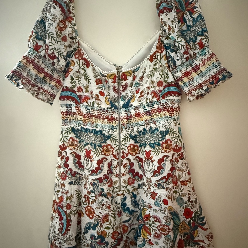 Alice + Olivia White Garment